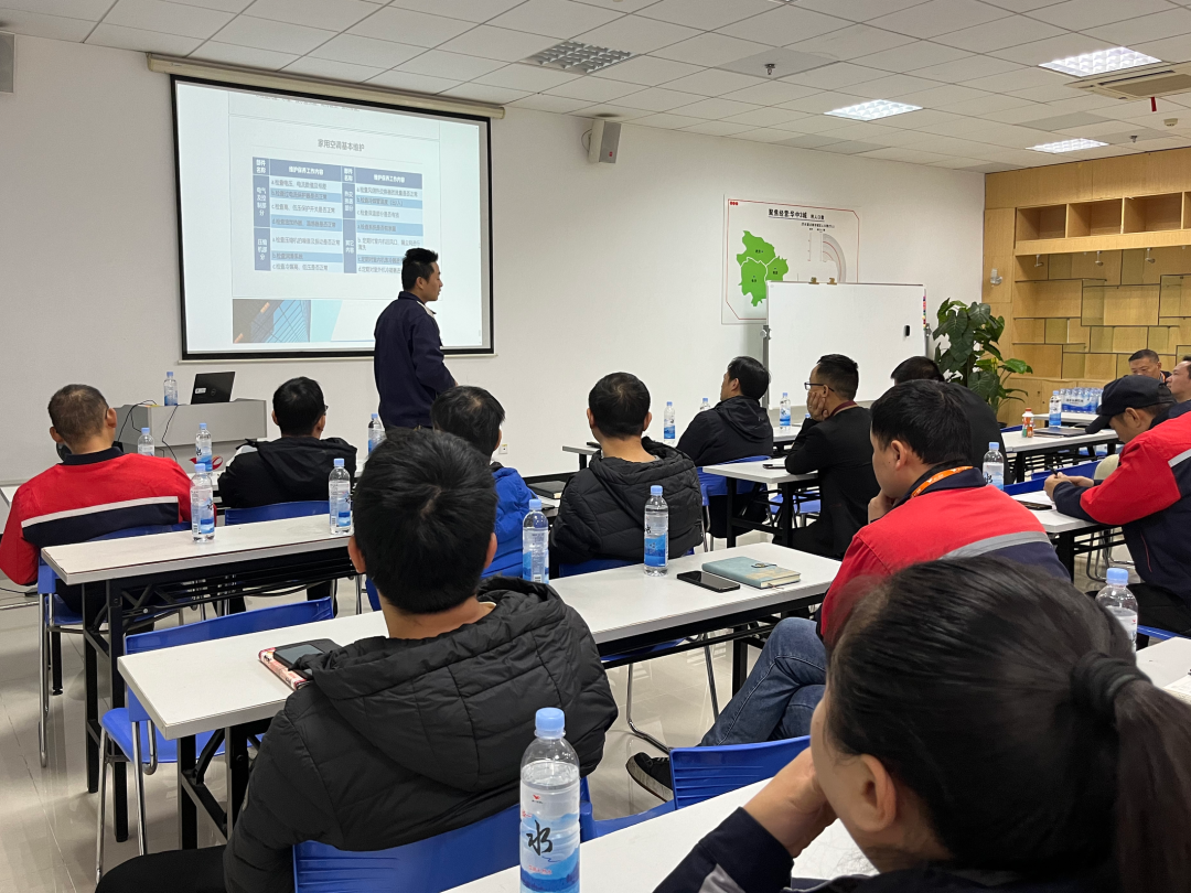 分享知識(shí),交流經(jīng)驗(yàn)——亞欣受邀到統(tǒng)一企業(yè)進(jìn)行中央空調(diào)清潔技術(shù)分享(圖2) 分享知識(shí),交流經(jīng)驗(yàn)——亞欣受邀到統(tǒng)一企業(yè)進(jìn)行中央空調(diào)清潔技術(shù)分享(圖2)